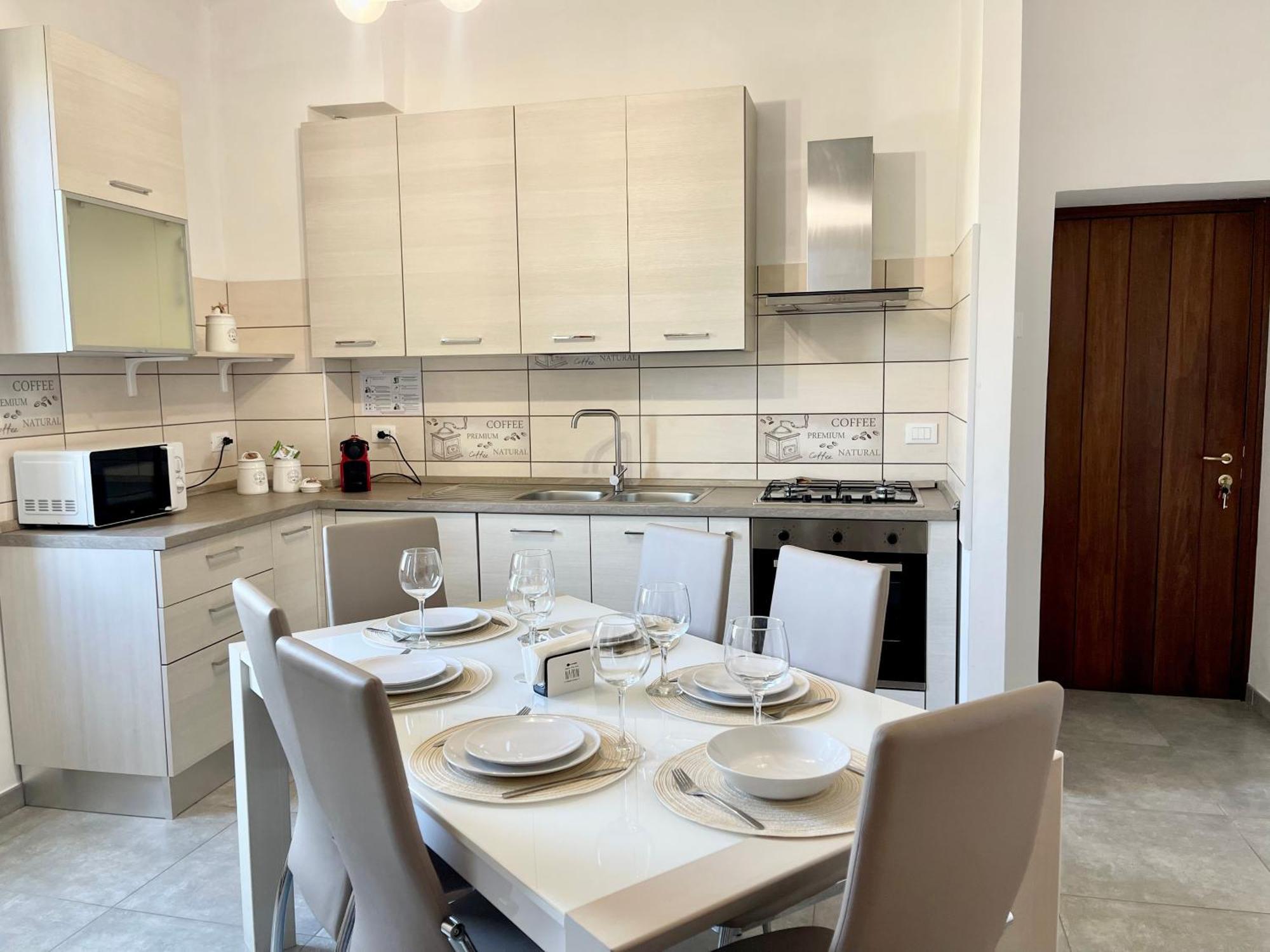 All'Apulia N'23 - Apartment With Parking เลชเช ภายนอก รูปภาพ